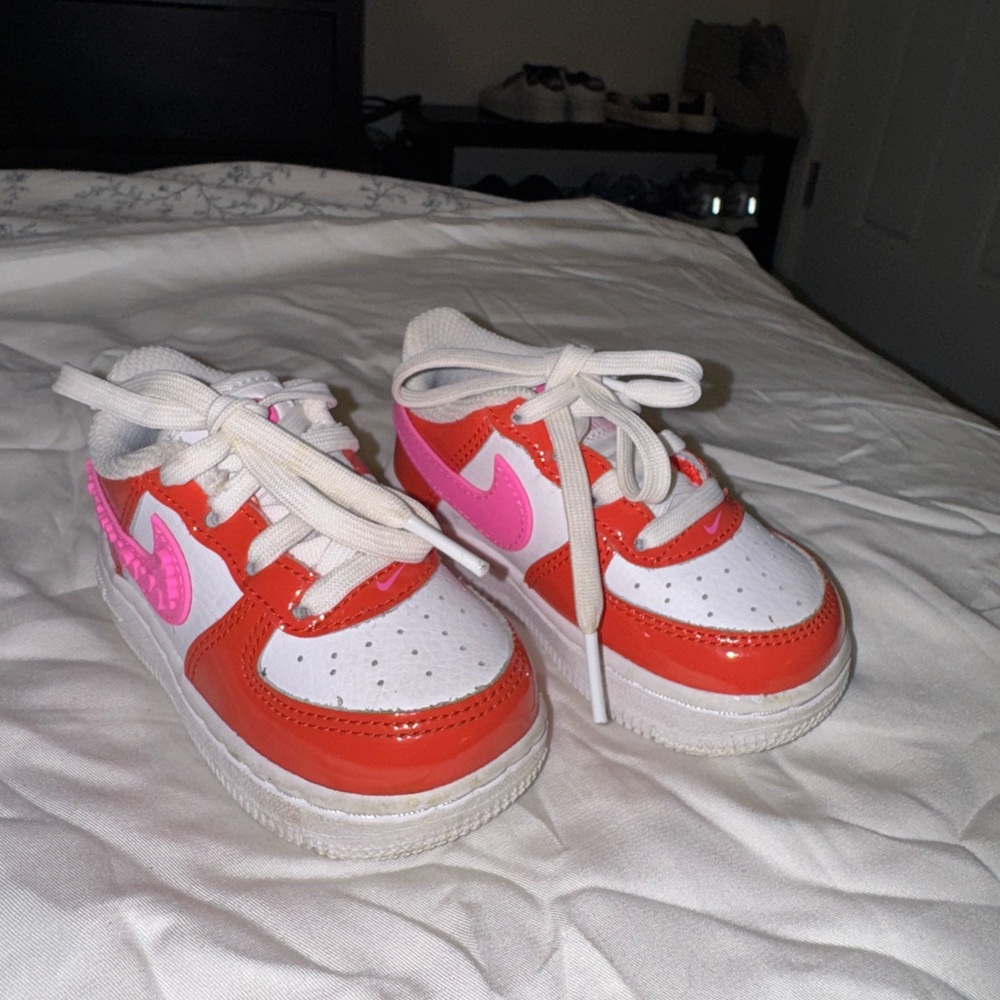 Nike Red and Pink Sneakers Classic Design
